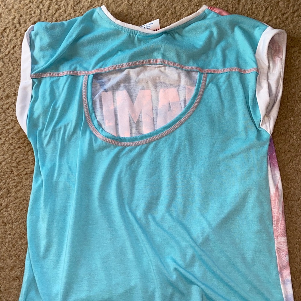 Top - Picture 2 of 2